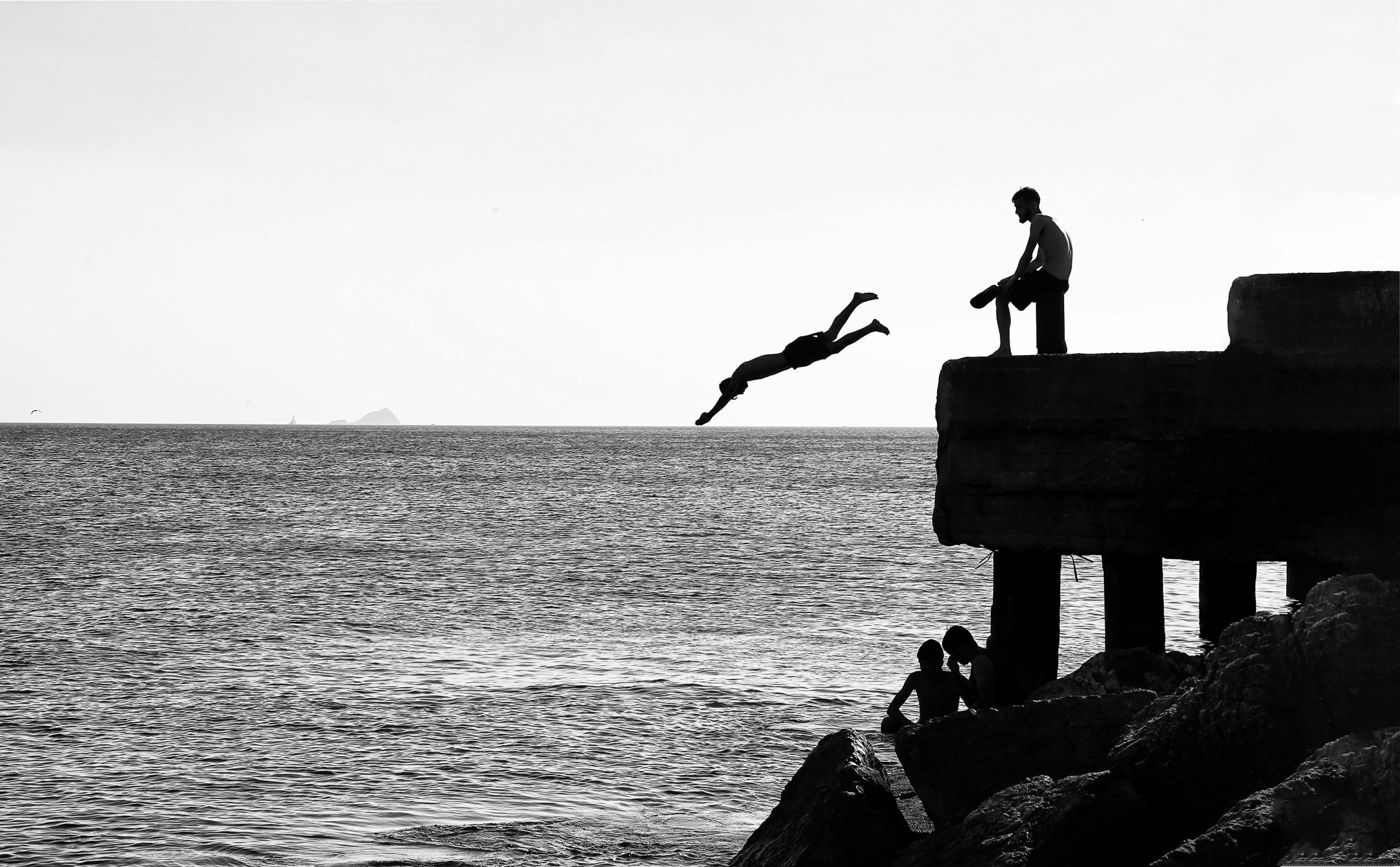 cliff jumping